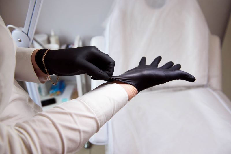 Qué ventajas tienen los guantes desechables? — Planas