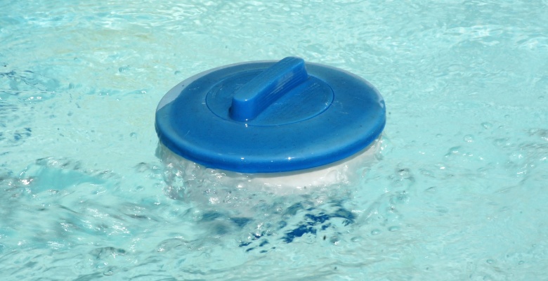 frecuencia de cloración del agua de la piscina