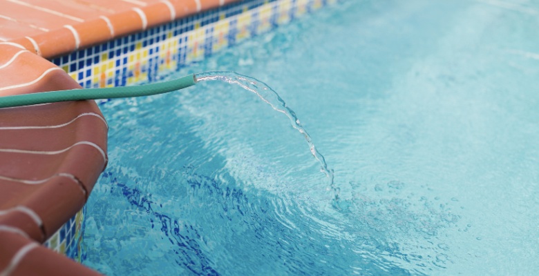 beneficios de mantener la piscina cuidada y limpia