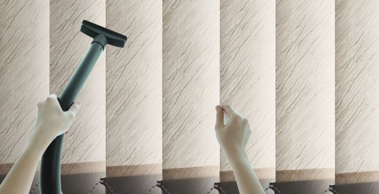 Cómo limpiar fácilmente cortinas de bandas verticales